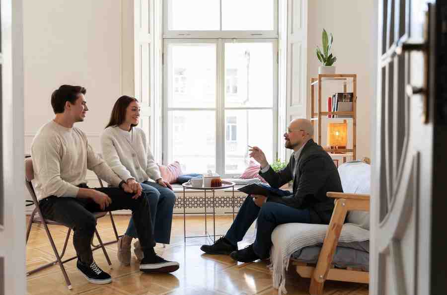 Enhancing Relationships Through Empathy in Therapy Sessions